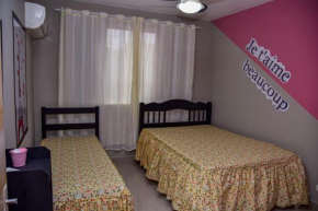 Apartamento a 290 metros da Praia do Boqueirao SP